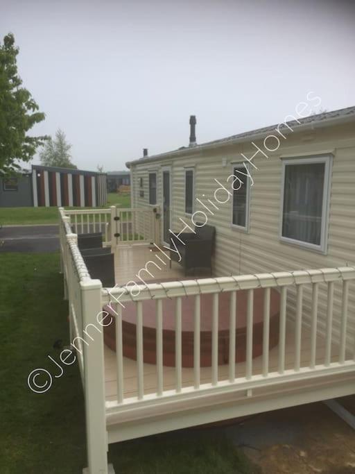 Jenner Family Holiday Homes At Tattershall Lakes Dogdyke Zewnętrze zdjęcie